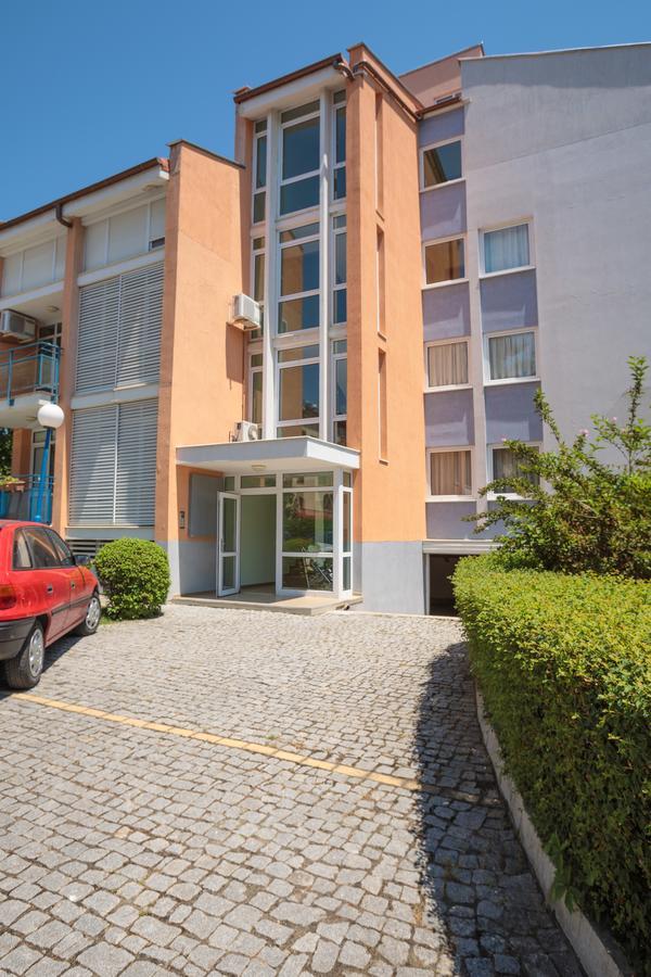 Apartment Sea Shell 2 Солнечный берег Экстерьер фото