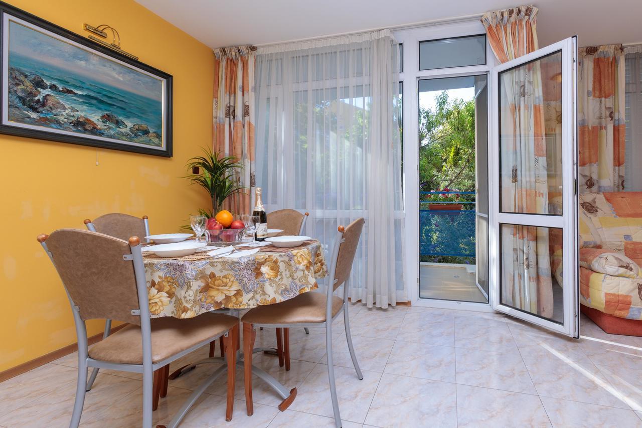 Apartment Sea Shell 2 Солнечный берег Экстерьер фото
