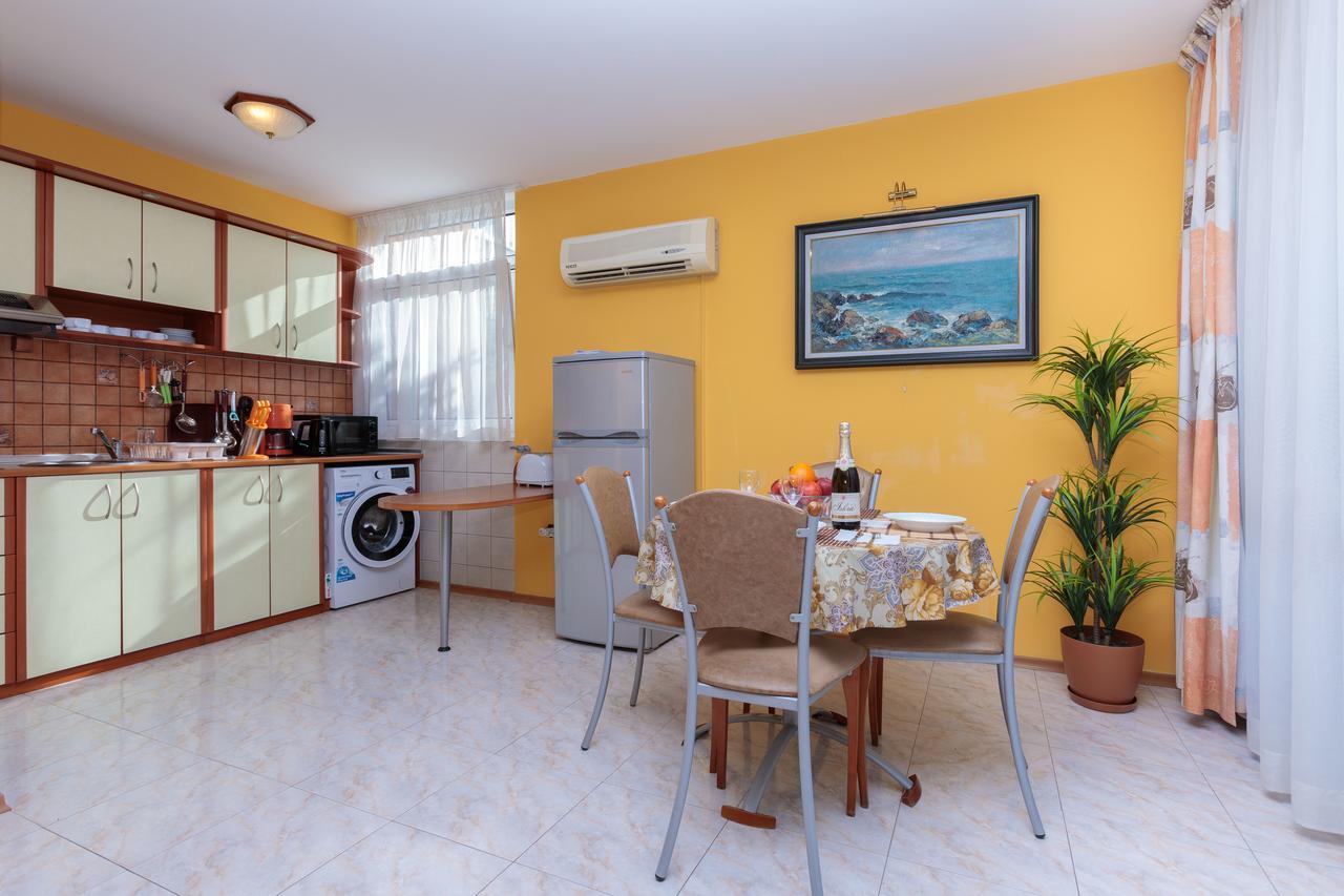 Apartment Sea Shell 2 Солнечный берег Экстерьер фото